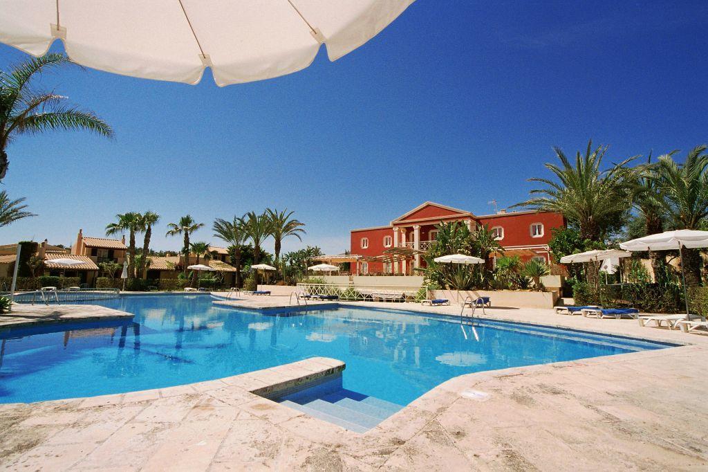 Апартаменты Club Pueblo Menorquin Сьюдадела Экстерьер фото